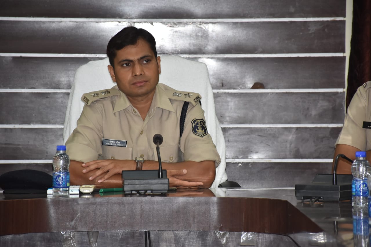 Photo of कोरबा:पुलिस कप्तान ने जारी की निगरानी गुंडा बदमाशों की नई सूची,कुछ का जिला बदर होना तय।