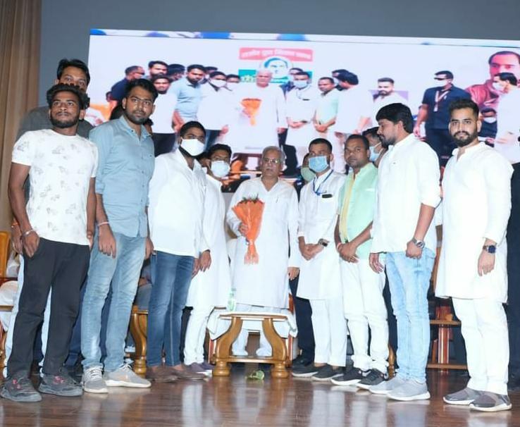 Photo of …राजीव युवा मितान क्लब के कार्यक्रम में शामिल हुए जनपद उपाध्यक्ष गौरव मिश्रा,