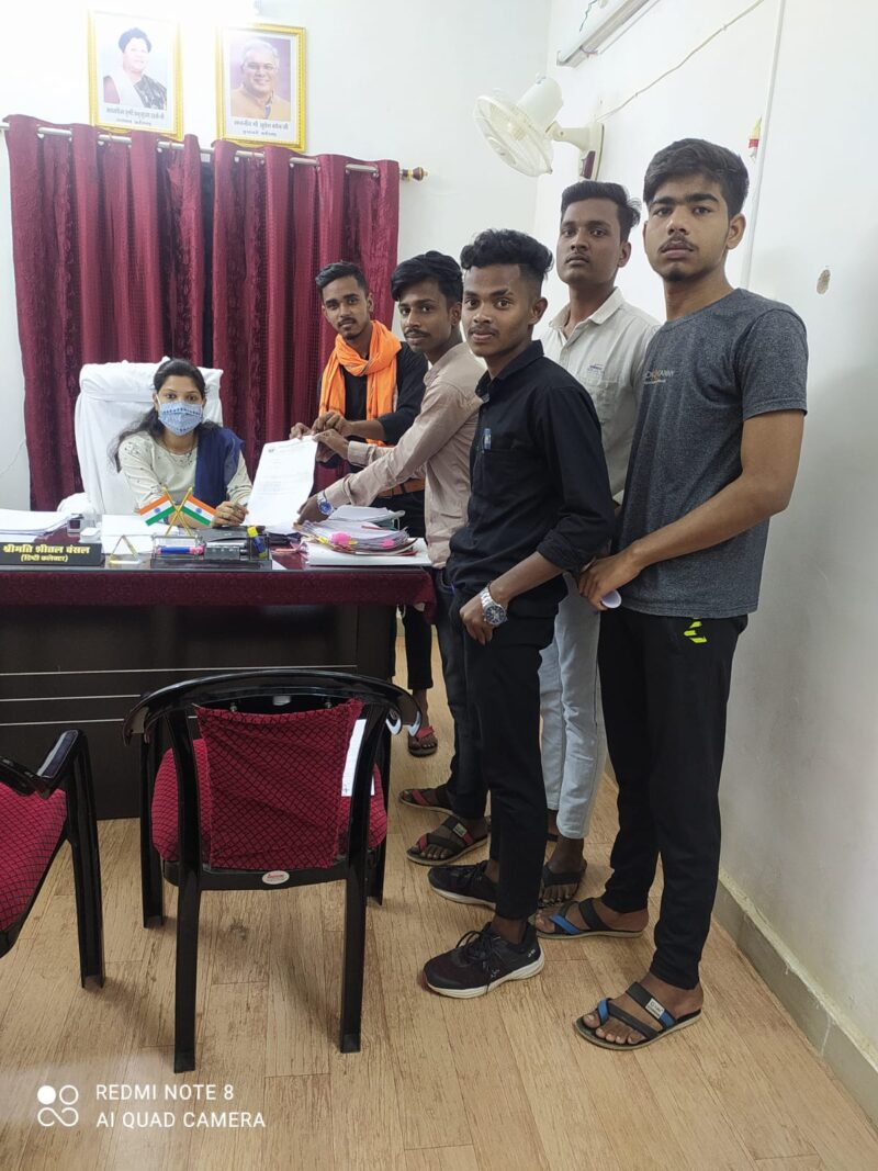 Photo of अखिल भारतीय विद्यार्थी परिषद ने अनुविभागीय दंडाधिकारी को सौंपा ज्ञापन