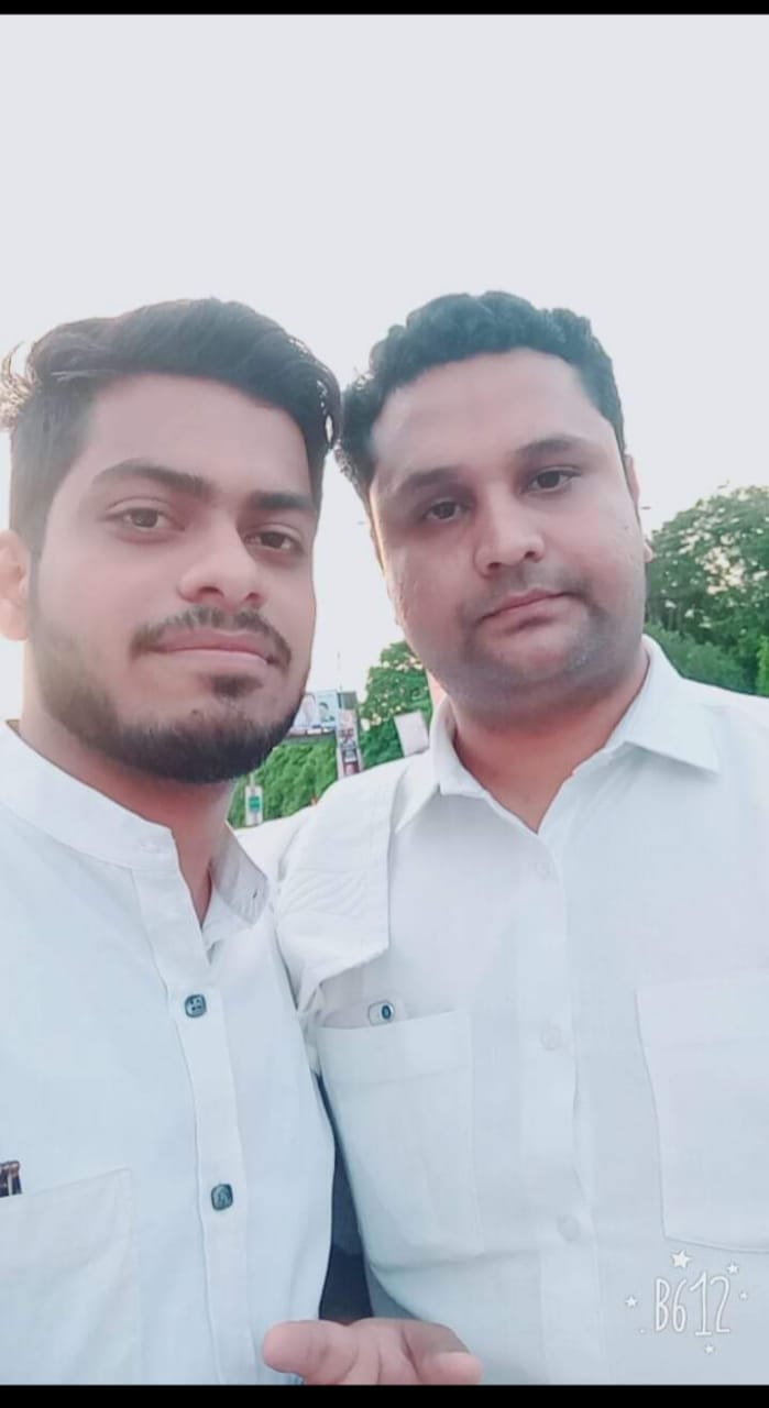 Photo of कोरोना के बढ़ते संक्रमण को देखते हुए आकाश दीक्षित ने मंत्री से की फोन पर चर्चा