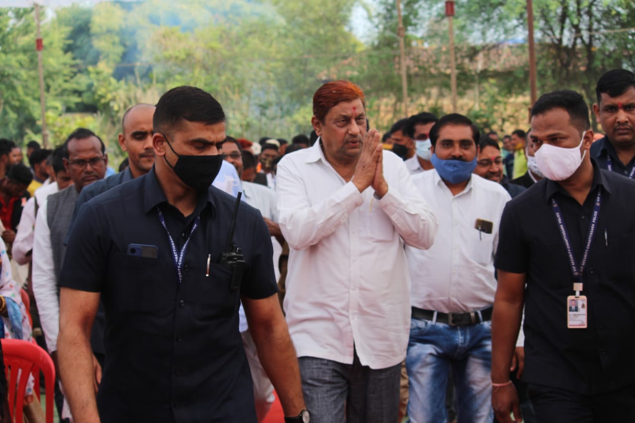 Photo of कवर्धा के विकास पुरुष है, मंत्री अकबर भाई – कृष्णा कुमार नामदेव