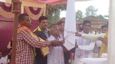 Photo of हीराबतर ग्राम में बड़े ही धुमधाम से मनाया गया गुरु घासीदास जयंती कार्यक्रम….