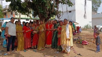 Photo of वट सावित्री व्रत परंपरा  की अद्भुत मिसाल बना तेंदुकोना ग्राम |