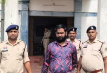 Photo of धमतरी पुलिस : फरार चिट्टा सौदागर गिरफ्तार, जेल भेजा गया