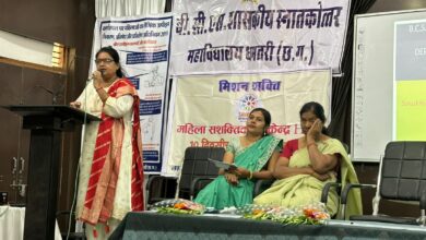Photo of महिला सशक्तिकरण हेतु 10 दिवसीय विशेष जागरूकता कार्यक्रम – धमतरी में कार्यशाला आयोजित