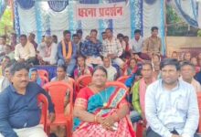 Photo of शासकीय भूमि से अवैध कब्जा हटाने को लेकर किया गया धरना प्रदर्शन