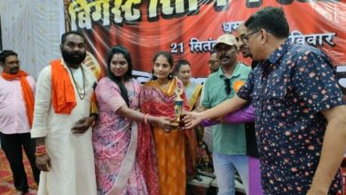 Photo of छेड़ सुरों के गीत स्पर्धा की कुमकुम विजेता