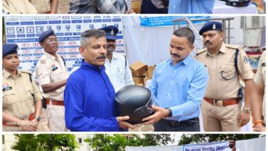 Photo of गुम मोबाइल वापसी अभियान” में धमतरी पुलिस ने गुम हुए 108 मोबाइल उनके मालिकों को लौटाए