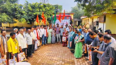 Photo of श्री रामलला दर्शन – अयोध्या यात्रा को हरी झंडी दिखाकर किया गया रवाना