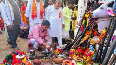 Photo of धमतरी विधायक ओंकार साहू ने भटगांव में मवली माता के दर्शन कर किया मातर महोत्सव का शुभारंभ