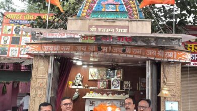 Photo of रजत महोत्सव के लिए प्रधानमंत्री नरेंद्र मोदी की सभा हेतु अल सुबह आमंत्रण देने पहुंचे प्रीतेश गांधी