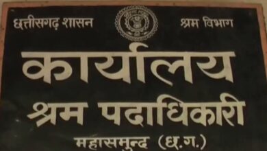 Photo of पिथौरा में मजदूरों की अवैध पलायन कराने वालों का पर्दाफाश — नंदू मोहंती सहित ठेकेदारों पर कानूनी शिकंजा कसने की तैयारी