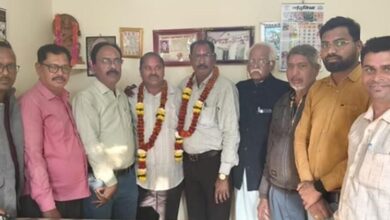 Photo of मूलचंद सिन्हा बने निर्विरोध कुरुद प्रेस क्लब के अध्यक्ष…धुंधला नहीं होगा समाज का आईना’ धनसिंह सेन महासचिव प्रेस क्लब