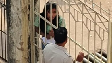 Photo of बिलखती रही छात्रा पर नहीं मिला टेट परीक्षा में मौका