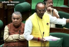 Photo of ओंकार साहू ने प्रश्नकाल में उठाया धमतरी में अवैध प्लाटिंग का मामला…विधायक अजय चंद्राकर के भी इसी प्रश्न के तीखे सवाल पर घिरे मंत्री टंकराम