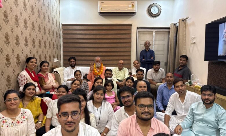 Photo of गुरु की परिभाषा को जो समझे वही शिष्य आध्यात्म और संस्कार भरा जीवन होता है …..जानकी बल्लभ तीर्थ स्वामी